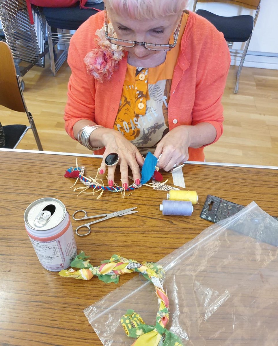 Accumulate_Ldn's tweet photo. Week 2 for our textiles workshop & tutor Tanvi taught a Binding or wrapping technique where you wrap material in string or embroidery thread to create a new structure that can be manipulated in various ways! #utopiaproject https://t.co/AnXiXTSxmU