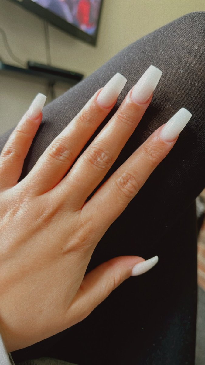 GoddessKatDun_x's tweet photo. Getting my nails done tomorrow mutts £40 to cover it.

£KatDunx 
Findom finsub paypig https://t.co/T0RCXDeRJn