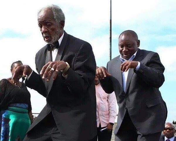Sne215's tweet photo. @Hlanga_O 🕯🕯 https://t.co/r1ZAWKqMe9