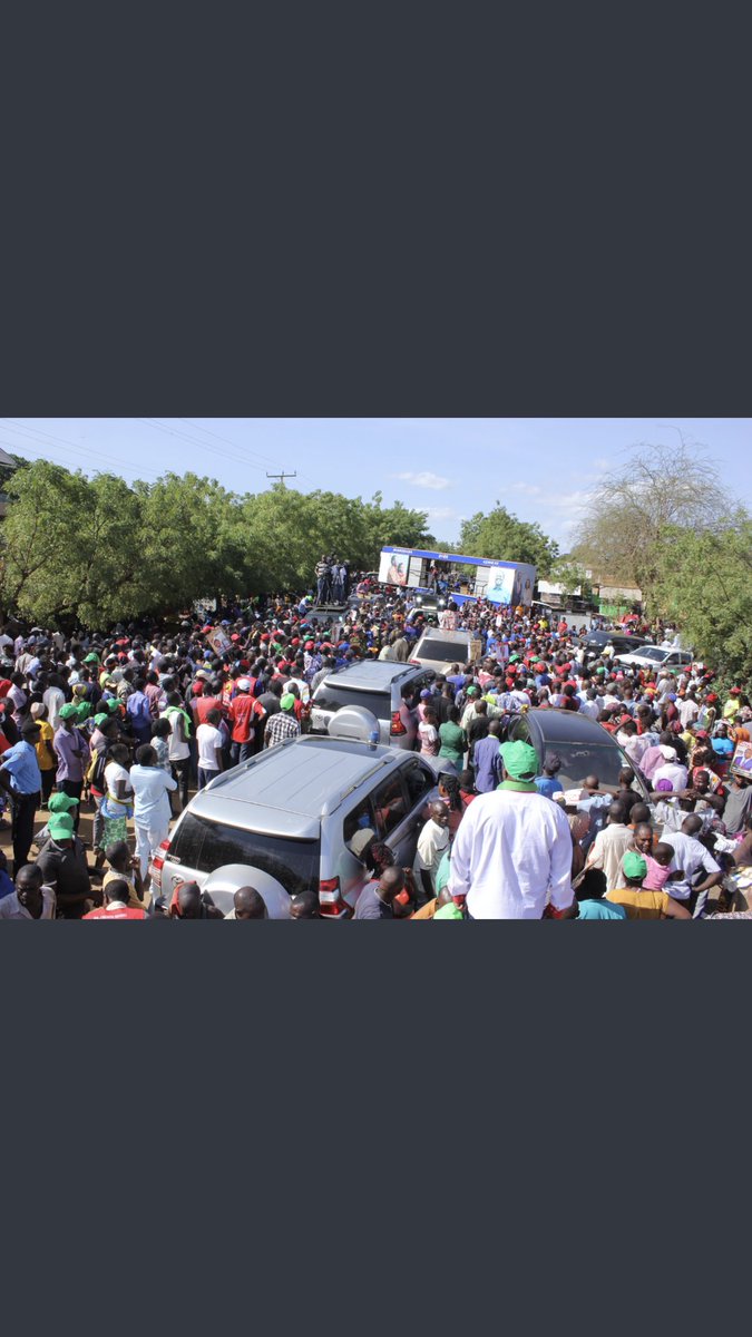 AzakiiAhmed's tweet photo. Baba is on working trip while our deputy president @MarthaKarua is shaking the mountain.
Our mother will give heart attack to mwizi wa Sugoi 😂😂😂
#BabaNaMama #Azimio4OneNation #BabaThe5th #Azimio4OneNation 
@RailaOdinga @makaumutua @TheODMparty @JunetMohamed https://t.co/OsqPWnQZHH