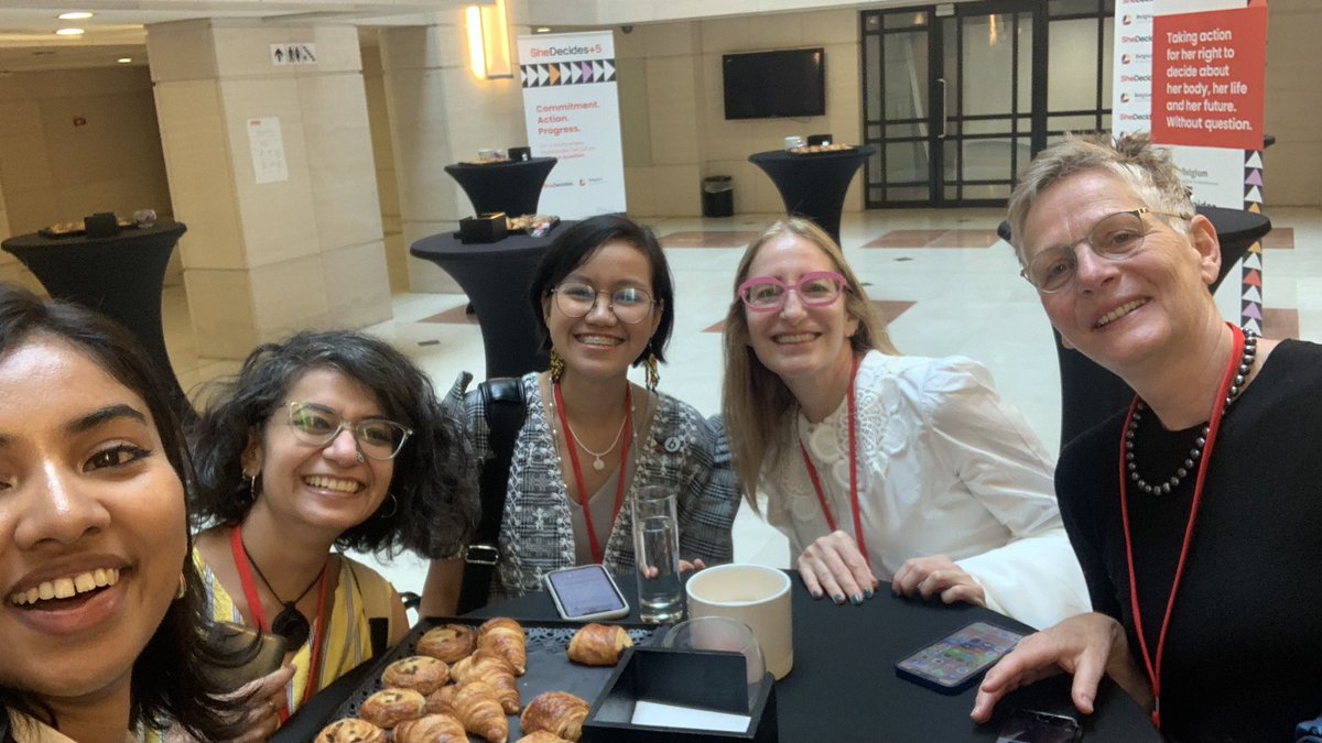 Excited to be among fellow #SheDecides Global Champions to celebrate 5 yrs of the movement &amp; strategize moving forward.

We’re standing together!