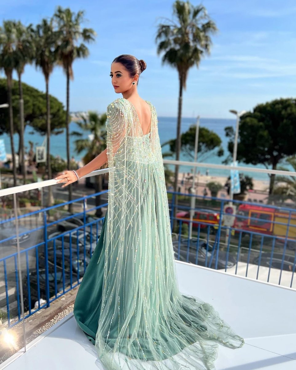 #HellyShah Slays As The Certified Red Carpet Darling At The #CannesFilmFestival! 

<a href="/OfficialHelly7/">HELLY</a> #Cannes2022 #CannesFilmFestival2022 #CannesXHellyShah
