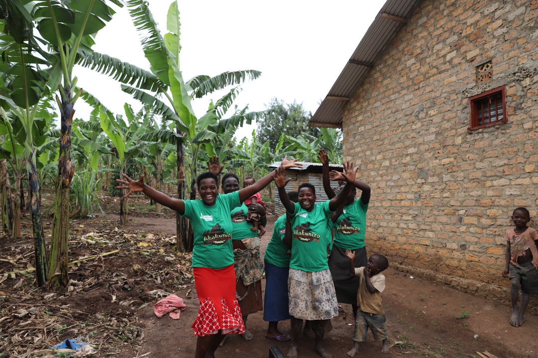 YekoyadaUG's tweet photo. People in our societies continue to behave the way they do, have wrong perceptions, myths because they lack access to information.
@PMC_Uganda dramas communicate such information to people in an entertaining way.
They learn as they enjoy dramas.
#PMCUganda #ImpactOfDramas https://t.co/iv5Am9DMxM