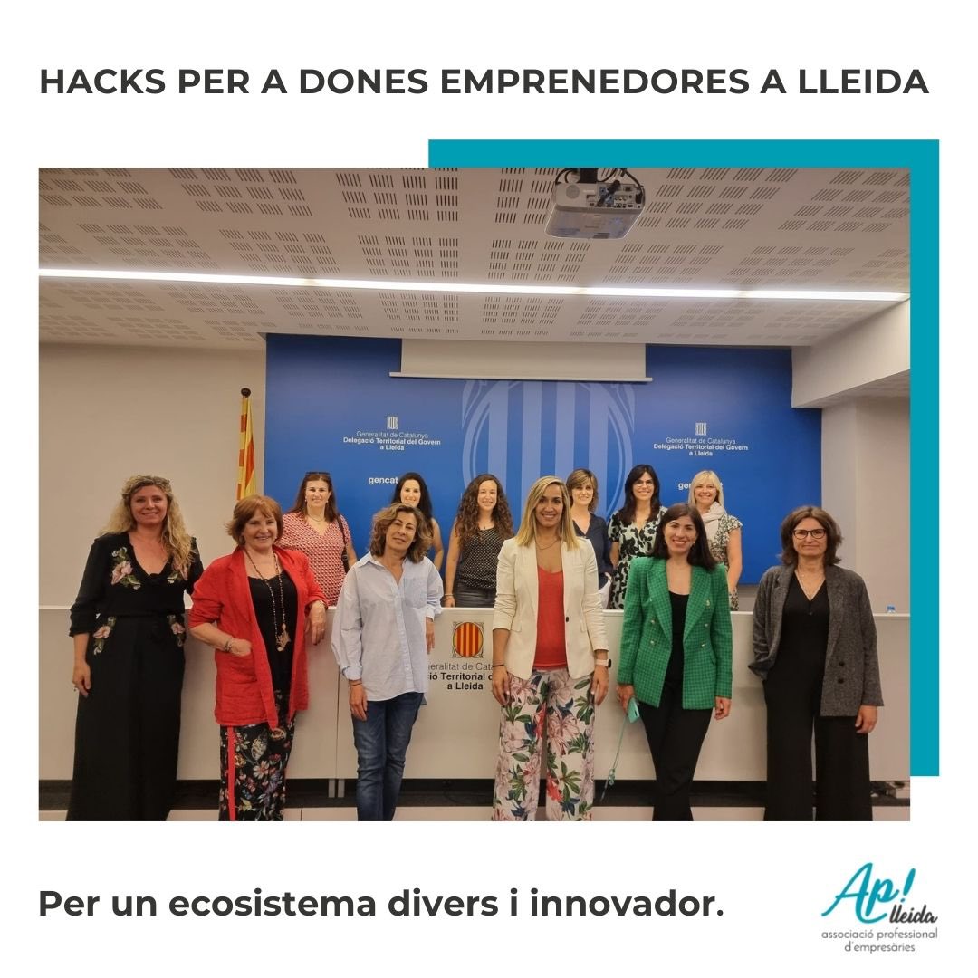 PlaOvi5's tweet photo. Un mati diferent ☺Dones emprenedores,dones empoderades💪💪 Gràcies @ApLleida @joanabarbany per aquesta jornada. 😘😘 #plaovi #labotigueta #jornada #dones #emprenedores https://t.co/tLRz87mWRu