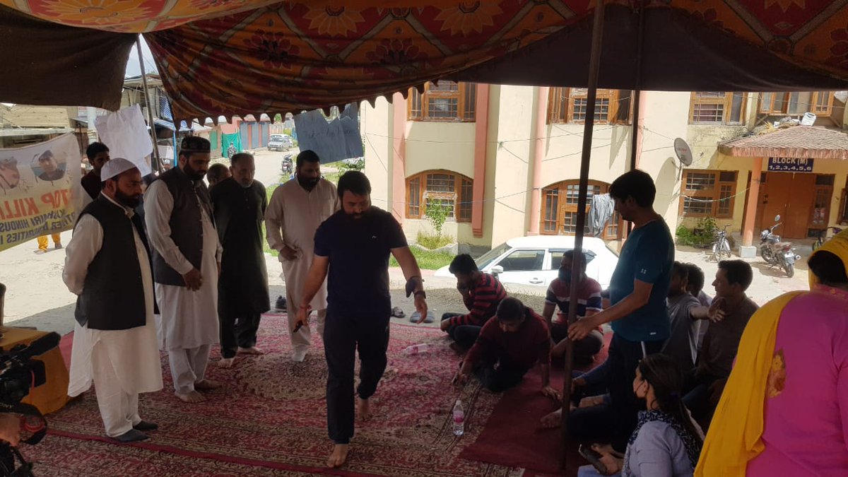 agamujtaba's tweet photo. Visited Pandith Colony Sheikhpora to express solidarity on behalf of President @ShianSharie H I Aga Syed Hassan @MosaviAga with mourning Pandith community. @DC_Budgam has failed miserable to regain their trust and to console them. 
 @OfficeOfLGJandK 
@KNSKashmir 
@GreaterKashmir https://t.co/rnwuVWo5vs