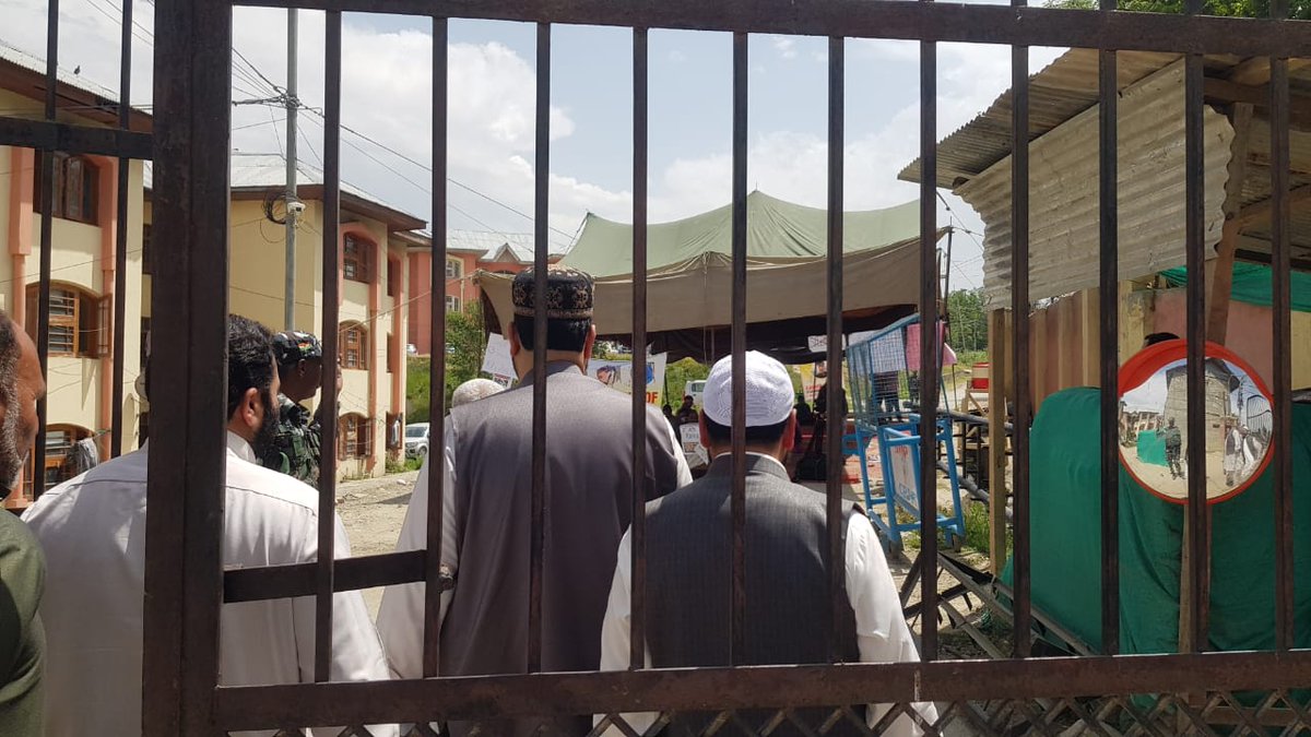 agamujtaba's tweet photo. Visited Pandith Colony Sheikhpora to express solidarity on behalf of President @ShianSharie H I Aga Syed Hassan @MosaviAga with mourning Pandith community. @DC_Budgam has failed miserable to regain their trust and to console them. 
 @OfficeOfLGJandK 
@KNSKashmir 
@GreaterKashmir https://t.co/rnwuVWo5vs