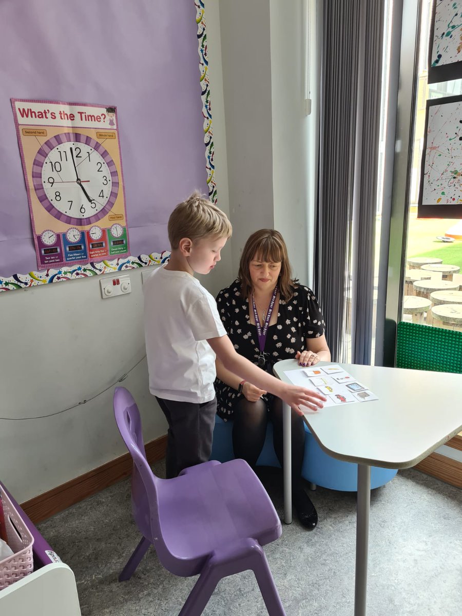 elsi128's tweet photo. In L4/5b @PrimaryOrchard this morning we have been investigating heavier and lighter and investigating how scales work. We worked in pairs, with the teacher and individually and had great fun while learning. @MYoungorchard @GailJeffrey https://t.co/GG7c43hKNJ