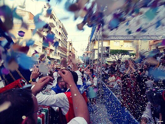 FederSanIsidro's tweet photo. ¡Sin palabras!🎉🎊
#SanIsidroYecla

#enyeclamayolobordamos ❤️#momentos #recuerdos #cabalgata #fiestas #confeti #felicidad #gracias https://t.co/lTJ8FX0Mzh