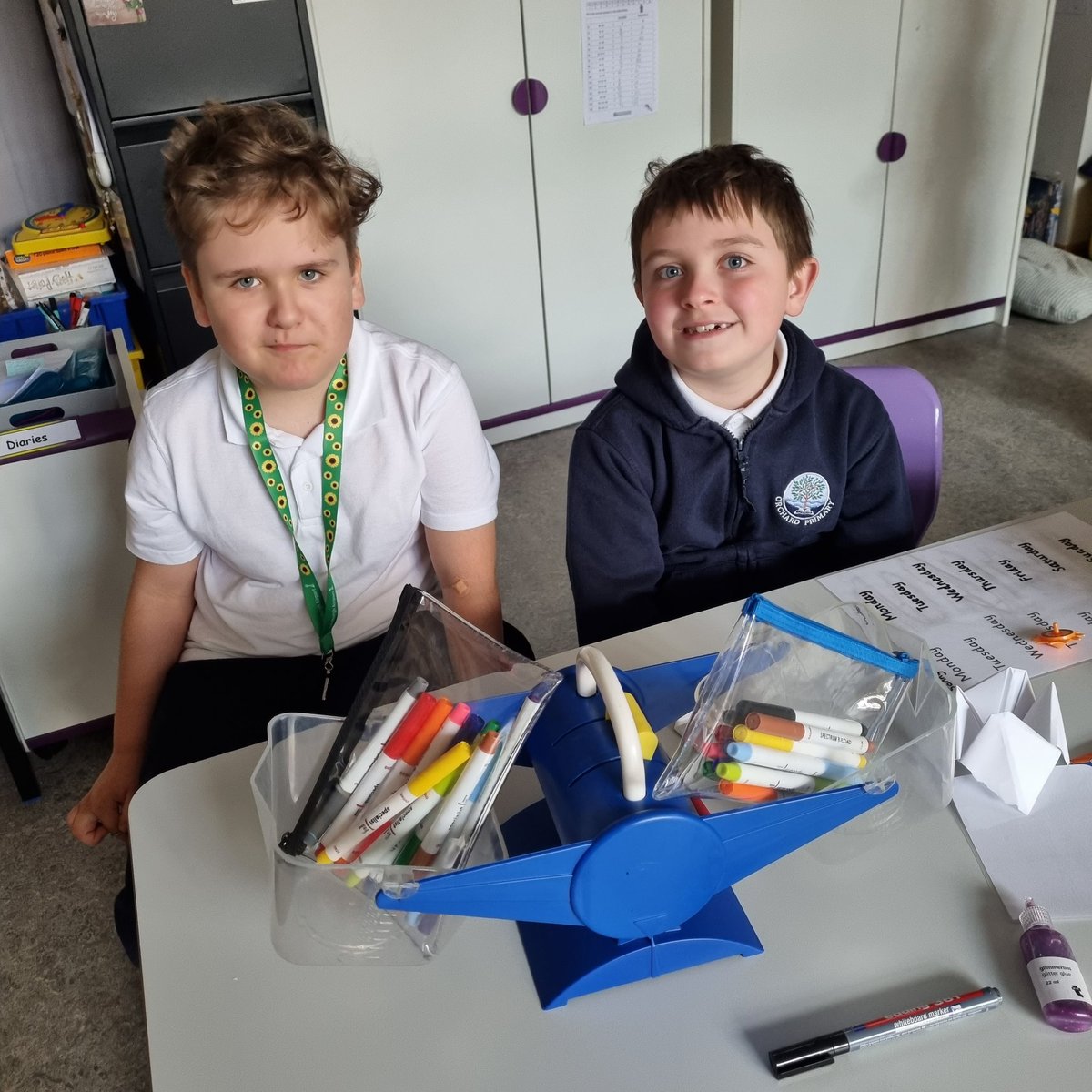 elsi128's tweet photo. In L4/5b @PrimaryOrchard this morning we have been investigating heavier and lighter and investigating how scales work. We worked in pairs, with the teacher and individually and had great fun while learning. @MYoungorchard @GailJeffrey https://t.co/GG7c43hKNJ
