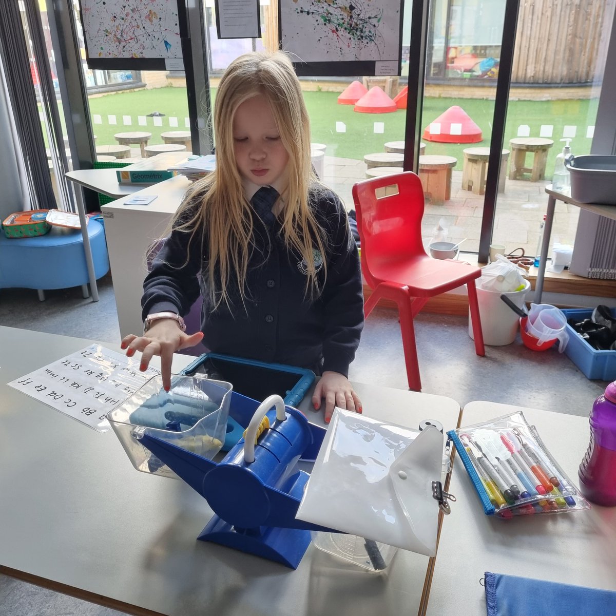 elsi128's tweet photo. In L4/5b @PrimaryOrchard this morning we have been investigating heavier and lighter and investigating how scales work. We worked in pairs, with the teacher and individually and had great fun while learning. @MYoungorchard @GailJeffrey https://t.co/GG7c43hKNJ