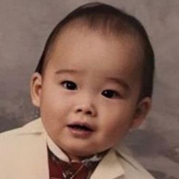 SUNKIS3T's tweet photo. baby ni-ki but as u scroll down he gets older

a thread ; https://t.co/oksfp5d8qu