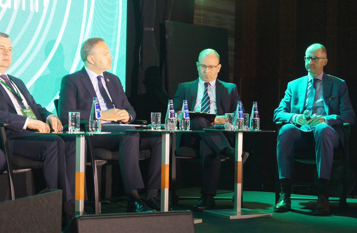 energetyce's tweet photo. Za nami panel wprowadzający konferencji ARE "Prognozujemy przyszłość w energetyce". Uczestnicy odpowiedzieli na pytanie: elektroenergetyka - co za nami, co przed nami?

#konferencjaARE #prognozujemyprzyszłośćwenergetyce #warszawa #energetyka #gospodarka #elektroenergetyka https://t.co/g8noSRopAc