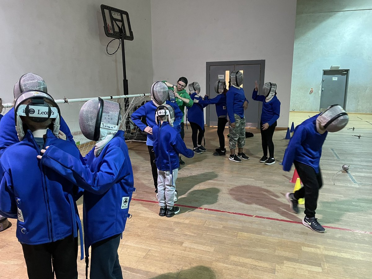 MVPFoxes's tweet photo. Fencing this morning! En’ Garde!!! https://t.co/UinPdeGYTa