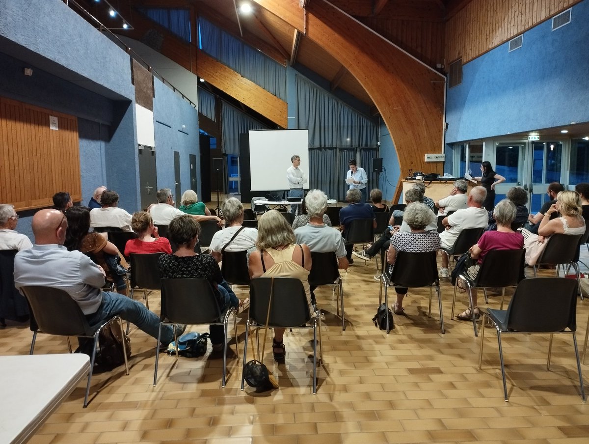 JeanClaudeRaux's tweet photo. #legislatives2022 #circo4406 
3e Rencontre Partic'active hier soir à Ancenis-Saint-Géréon. 
Des ateliers pour parler et débattre de  #transitionénergétique #pouvoirdachat et #pouvoirdevivre #Europe et #Democratie. Des échanges riches et des retours terrain : objectif atteint 🎯 https://t.co/HRsHyWnDfY