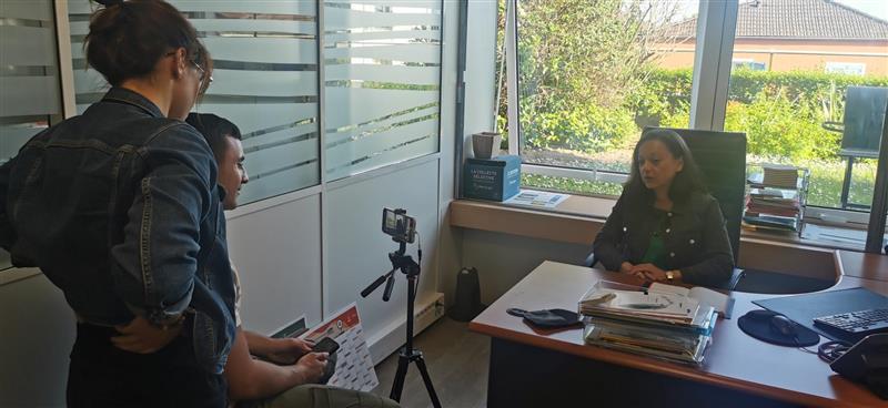 JustSearch_fr's tweet photo. 🤝Visite chez notre client Services Funéraires de la Ville de @Paris ! 😊
L'occasion de renforcer notre lien de confiance, notre collaboration et de mieux comprendre leurs problématiques actuelles ✅
#visite #client #digital #agencedigitale #seo #sea #sma #ads https://t.co/NLpkqtcCSj