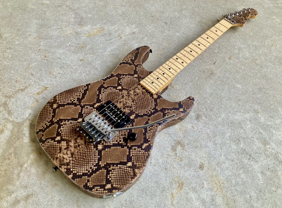 ウォーレンデマルティーニ