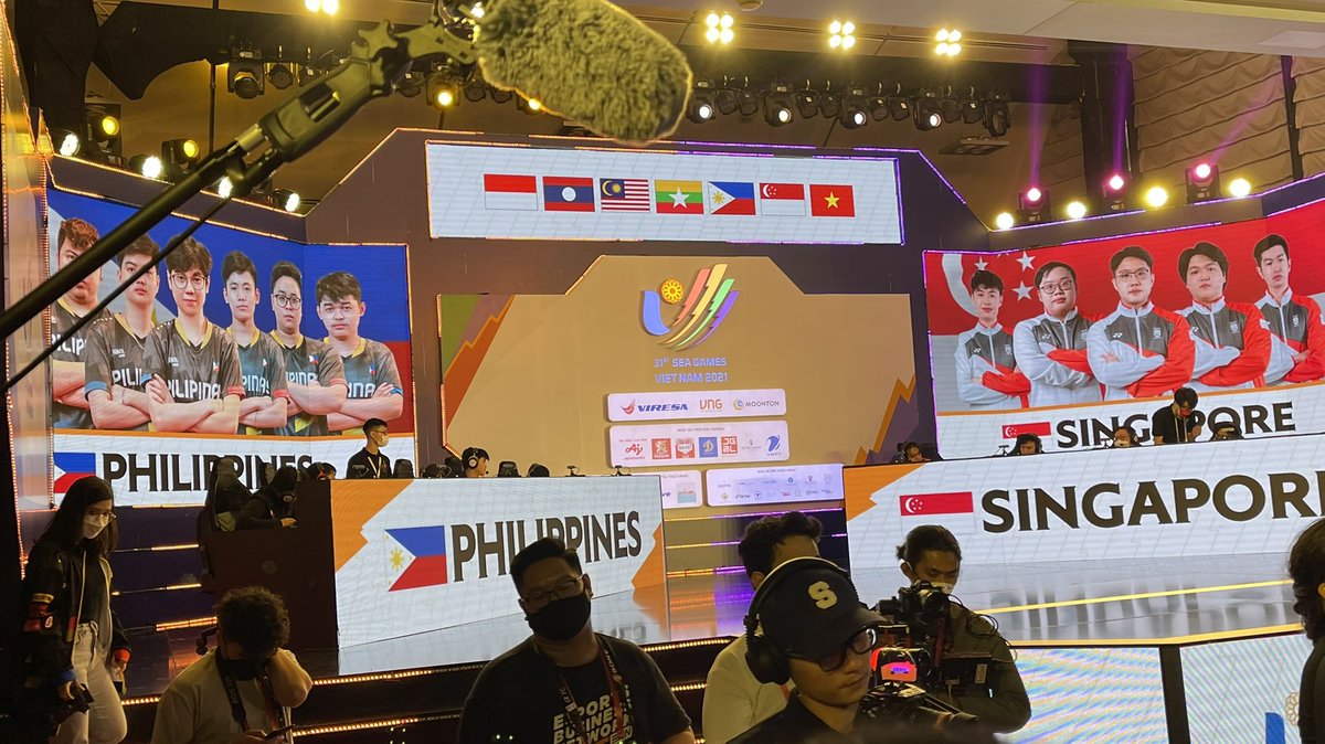homecreditph's tweet photo. PH vs Singapore! #HomeCreditPLAY #LakadMatatag https://t.co/5uiVZnu4I8