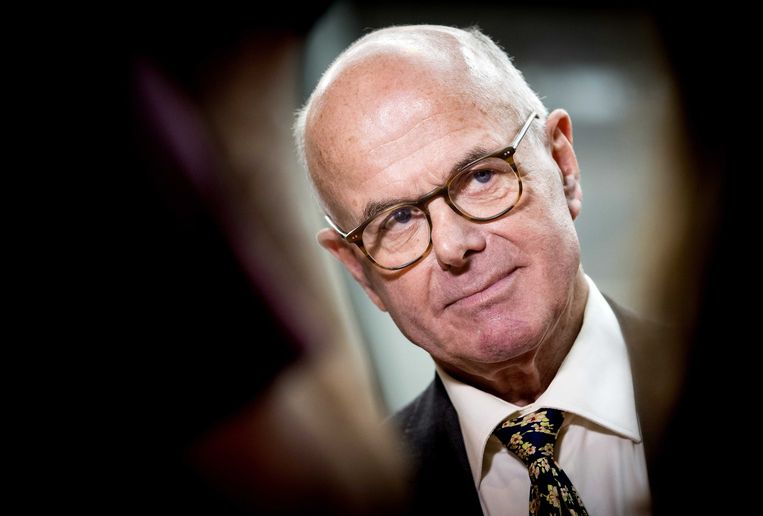 Sven_op_1's tweet photo. De Tweede Kamer debatteert naast #Nokiagate op dit moment ook over #arbeidsmigratie. Hans #Borstlap schreef twee jaar geleden een uitgebreid rapport over de hervorming van de arbeidsmarkt, en noemt arbeidsmigratie een 'vluchtroute'. Hij is te gast, 11.30u, @NPORadio1. #WNL https://t.co/BxTu4HJkrg
