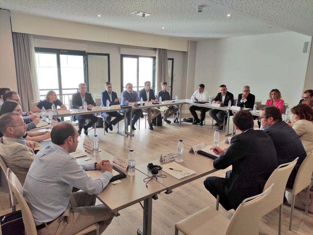 CdeFerreteria_'s tweet photo. ‼️ Ya estamos celebrando la III Mesa redonda de suministros industriales ‼️ https://t.co/2WfrRSKUXI