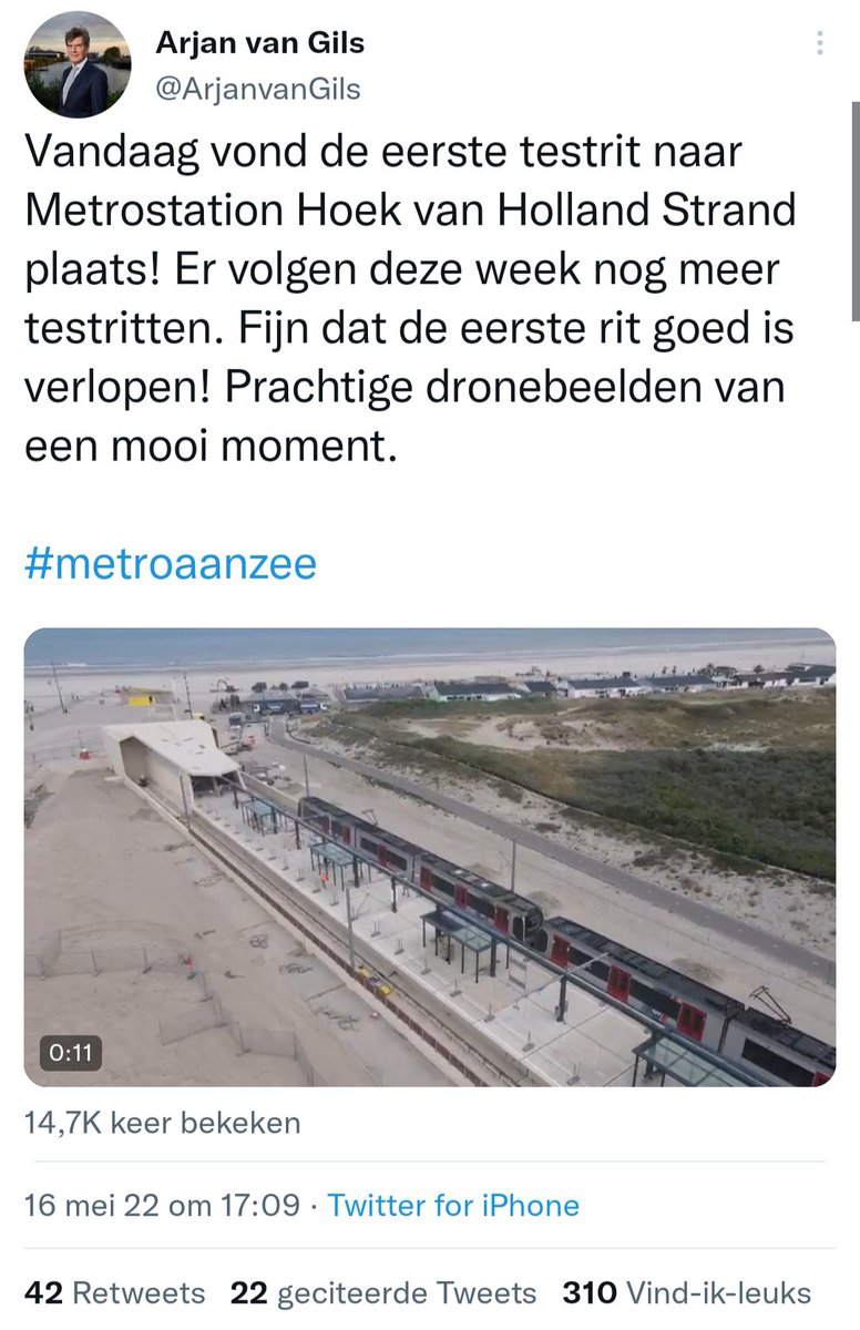 BODWereldstad's tweet photo. Na 't reces zijn @CaziusFons &amp; @timmietovenaar terug met podcast #36.  Met @ArjanvanGils die na 33 dagen weer tweette, participatie &amp; burgertoppen rond @NPRZ010, paarden &amp; pony's op het Ommoordse veld en de drie-eenheid tussen cup, @Feyenoord &amp; Coolsingel

https://t.co/rZOCbSe3JR https://t.co/cf43XkNmqN