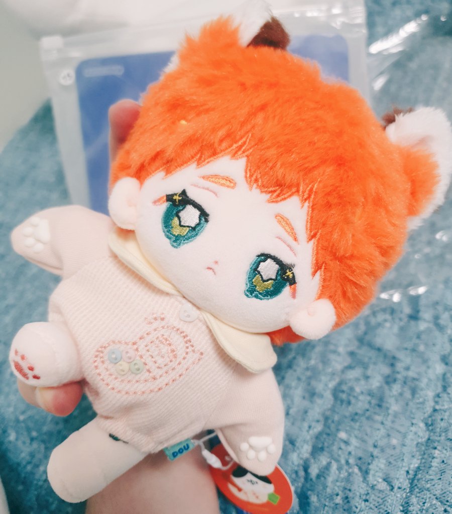 lemon_ppie's tweet photo. 짠 어린여우가 도착했답니다🦊 입히려구 사둔 옷을 너무 잘 소화해부리는😳 예상보다도 더 기엽다구 할까요//😋❤️‍🔥 장미꽃 가득한 장소에서 사진을 찍어주고파요. 첫번째 사진은 짜부... 버니냅과 함께 두면 기여움이 두배랍니다👀 이젠 정말 타람쥐만 구하면 끗이 보여요...🥹💛
@dkpk_s @DRS_Som https://t.co/9FXwCBfkEE