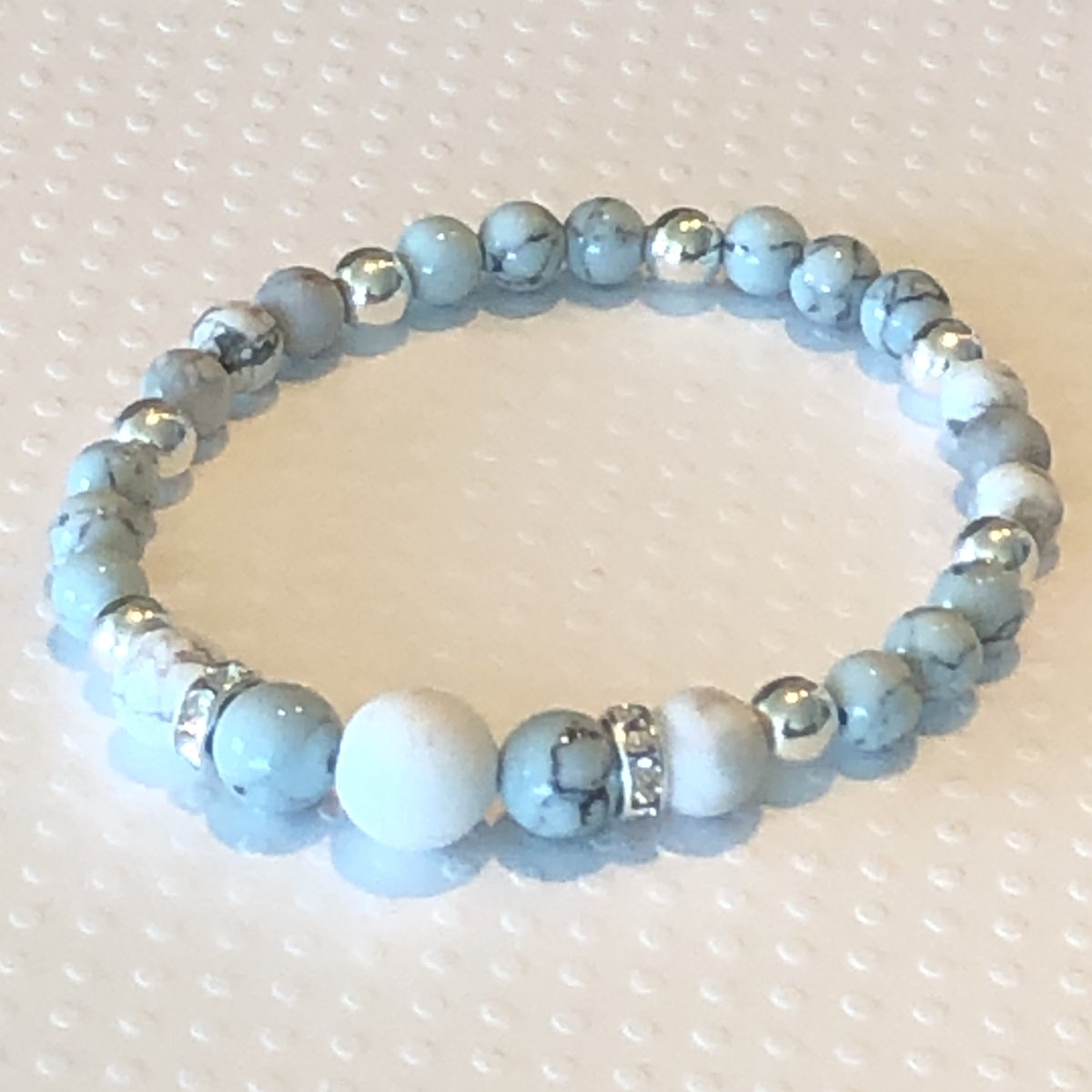 BBrillance's tweet photo. ✨💎 2067 - Bracelet Rêve https://t.co/8dozgnPrqh ⭐️#JeFollow #CCFavoris #BijouxDuQuebec #Blue #bleu #denim #jeans #Ontario #Toronto #Ottawa #BijouterieBrillance https://t.co/sl4nvkK6Ax