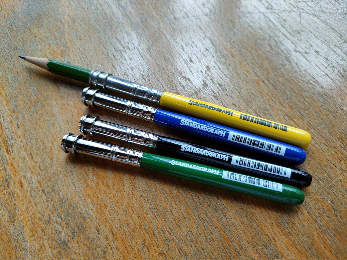 kominka_sudatsu's tweet photo. 【ペンシルホルダー】
ドイツのSTANDARDGRAPH。お気に入り鉛筆をより永く使えるように。

#ペンシルホルダー #ドイツ #standardgraph #輸入文房具 #青森県 #弘前市 #雑貨屋 #古民家sudatsu https://t.co/n4uIKArqpu