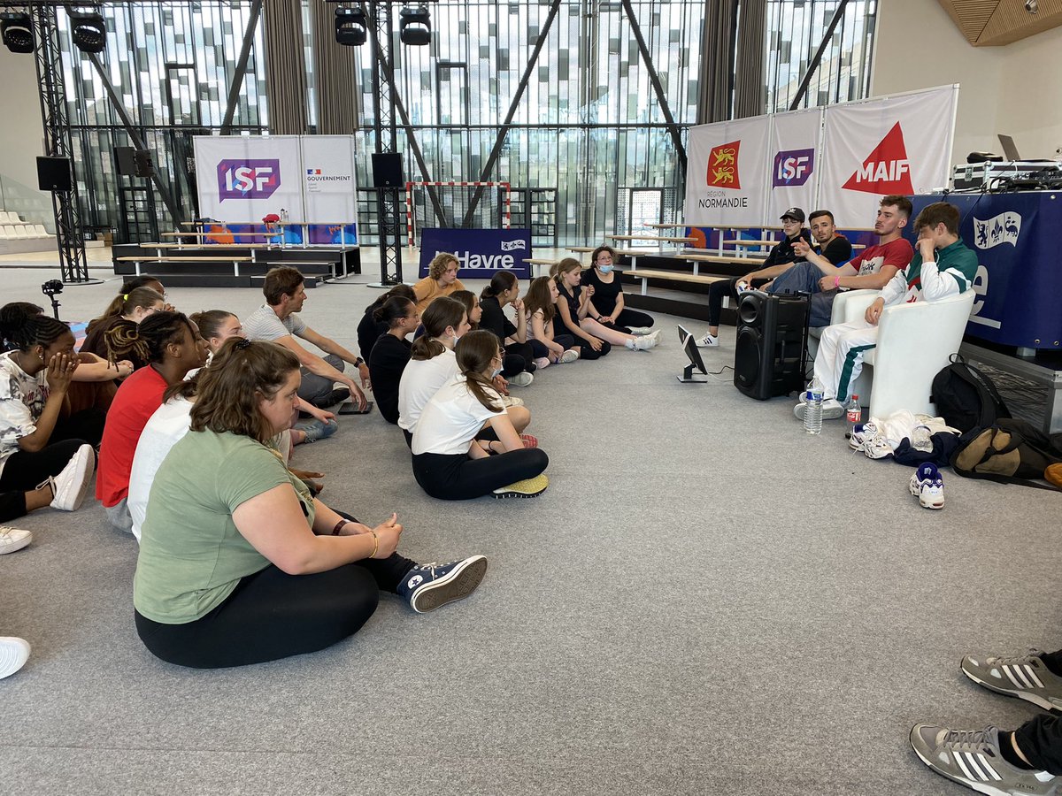 unss76's tweet photo. Animation #gymnasiade2022 #hiphop pour les jeunes #unss76 @LH_LeHavre
Deux as ont pu profiter de l’installation au Pôle Simone Veil pour une découverte du Hip Hop.
Merci à l’association SLT
@dsden76 @ac_normandie @seinemaritime https://t.co/COwqJmZjZg
