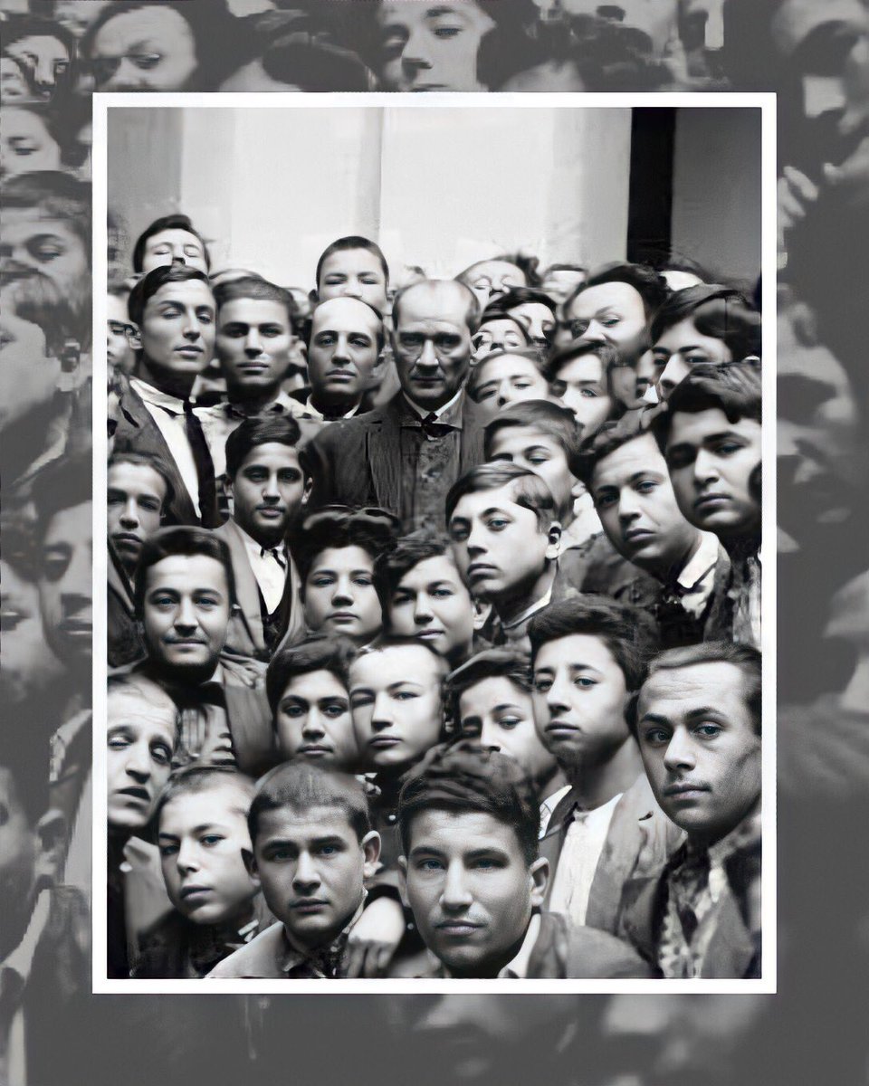 ozcncicek's tweet photo. Gençliği yetiştiriniz. Onlara bilim ve kültürün olumlu fikirlerini veriniz. Geleceğin aydınlığına onlarla kavuşacaksınız. Özgür fikirler uygulamaya geçtiği zaman, Türk milleti yükselecektir.

M. Kemal Atatürk

19 Mayıs Atatürk’ü Anma, Gençlik ve Spor Bayramımız Kutlu Olsun🇹🇷❤️🧿 https://t.co/RaWn2mJUnw