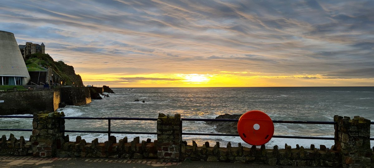 Adnan Naqvi tweet media