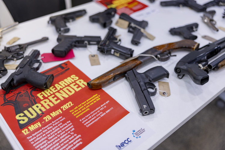WMerciaPolice's tweet photo. Do you have an old gun or ammunition that’s been lying around for years at home?
Now is the time to safely dispose of it - and you can do it anonymously.
Find out how 👇🏻
https://t.co/bbWnQeTala
#guns #saferstreets #firearmssurrender https://t.co/gYuKrkTp4Z
