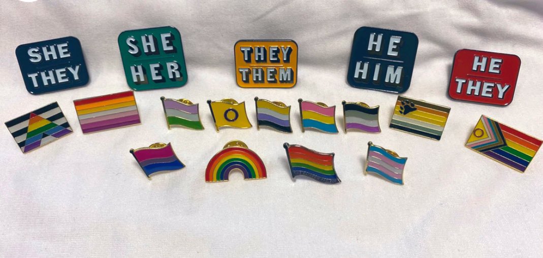 wanted_24's tweet photo. @MuireannO_C  @TommyBowe had heard you said that you would like a #DerryGirls rainbow badge on Monday you can get some at @EqualiTeeNI and you will be supporting the @TRPNI 🏳️‍🌈🌈 https://t.co/mtBV5TgVbX