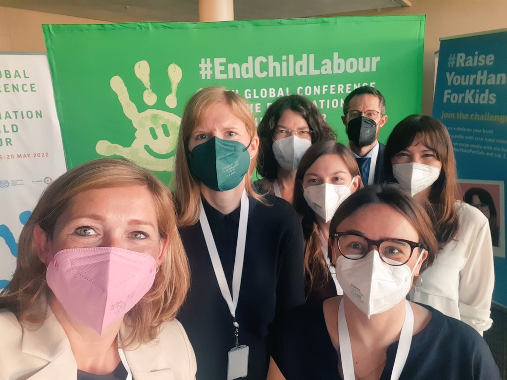 tschanlili's tweet photo. The German Delegation @BMAS_Bund is ready to support the goal of the 5th Global Conference on the elimination of Child Labour in Durban, Southafrica 💪🇩🇪🇿🇦 #EndChildLabour #RaiseYourHandsForKids @Alliance8_7 https://t.co/AqOxwjiZmp