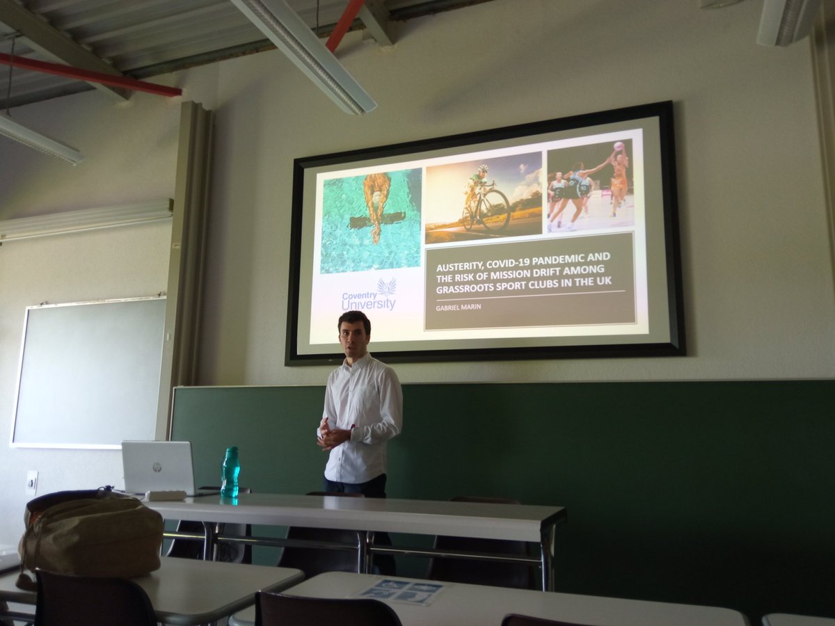 gabimarin1996's tweet photo. 🇨🇭 Having a great time in a @SEM_Coventry field trip to Lausanne, where I've had the opportunity to visit @unilsport and present my research, as well as attend #TheSpot2022 by @ThinkSportCH https://t.co/MnHMB4Vflr