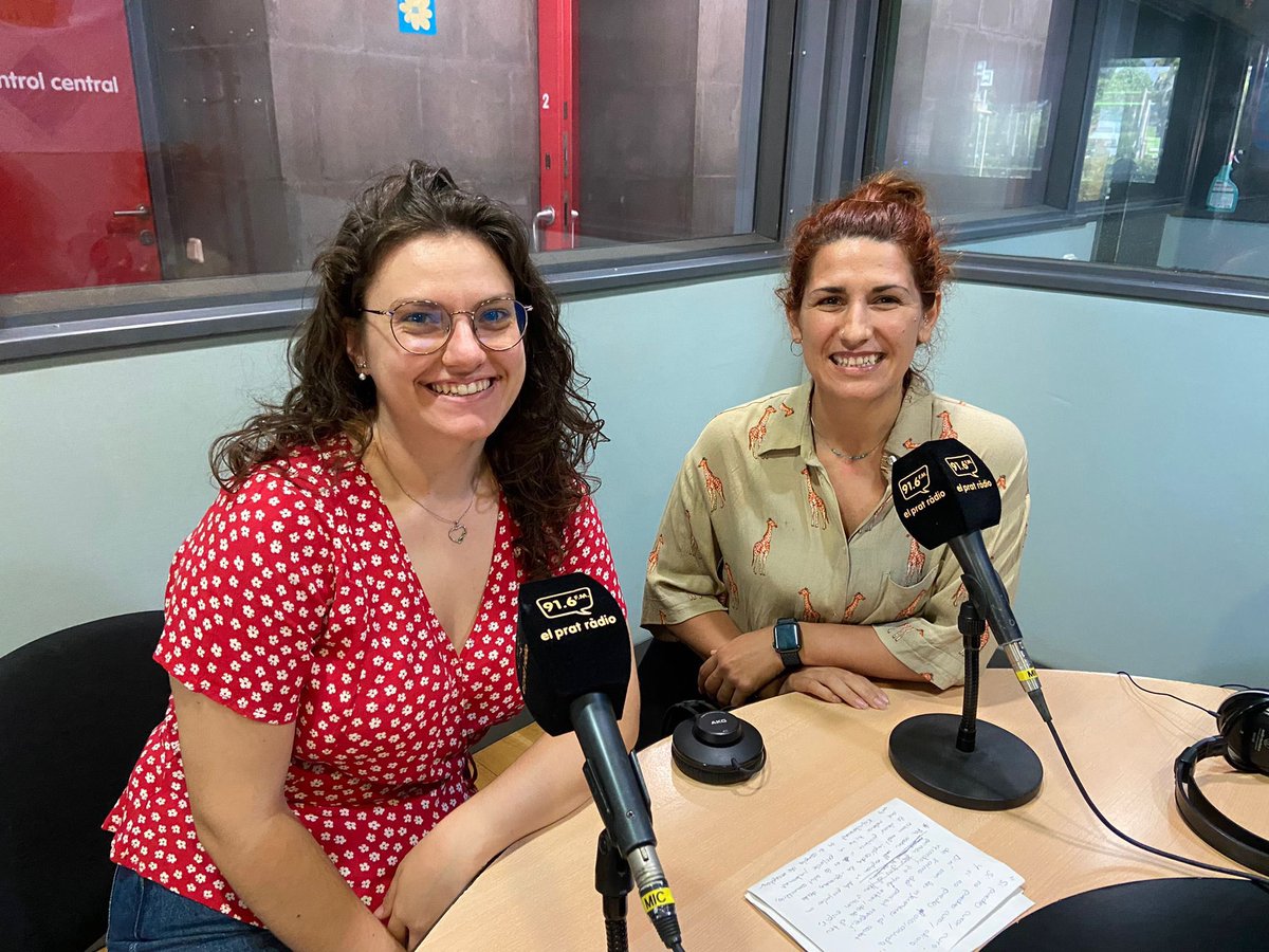 Emi_elPrat's tweet photo. Setmana amb moltes activitats de l’equip de comunitària del Prat. ☀️🍎😷🤕🧑🏽‍⚕️🏃🏽‍♂️
Els professionals dels 3 EAP treballem de forma transversal per aconseguir millorar la prevenció i promoció d’hàbits saludables a la nostre ciutat #FemComunitaria #SomSapDelta https://t.co/tLVvFwmUgE