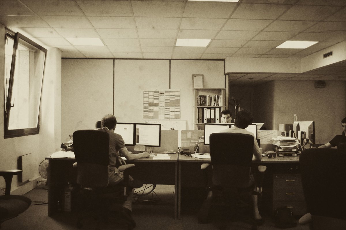 prestaconcept's tweet photo. On fête quelque chose aujourd’hui, mais quoi … ?  🤔
C’est l’année de la majorité pour Prestaconcept, et pendant toutes ces années nous avons eu le temps d’en emmagasiner des souvenirs ! Voici une petite sélection de nos #archives 👇 https://t.co/4qTMoYTHwF