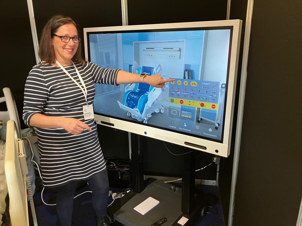 LINET_UK's tweet photo. Day 2 of Society of Tissue Viability Conference has started! Have you been over to the LINET stand to test out the new 3D model experience on our Touchscreen? Kate Watson, TVN Nurse Specialist from NHS Grampian has!
#pressureulcerprevention #innovation #nhsgrampian #virtuoso https://t.co/48EzmzdluI