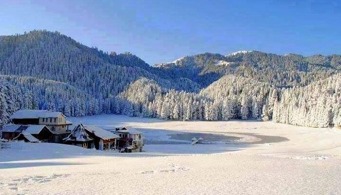 PitaTour's tweet photo. #Khajjiar,  the Mini #Switzerland of #India, is a small hill station in #HimachalPradesh.
It's a playground for adventurers, with a small-town ambiance, and stunning surroundings spanning lush deodar woods, grassy meadows, and snowy mountains. 

#pita
#Indiatravel https://t.co/2DgVC2UsgL