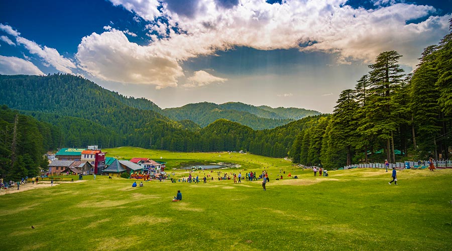 PitaTour's tweet photo. #Khajjiar,  the Mini #Switzerland of #India, is a small hill station in #HimachalPradesh.
It's a playground for adventurers, with a small-town ambiance, and stunning surroundings spanning lush deodar woods, grassy meadows, and snowy mountains. 

#pita
#Indiatravel https://t.co/2DgVC2UsgL