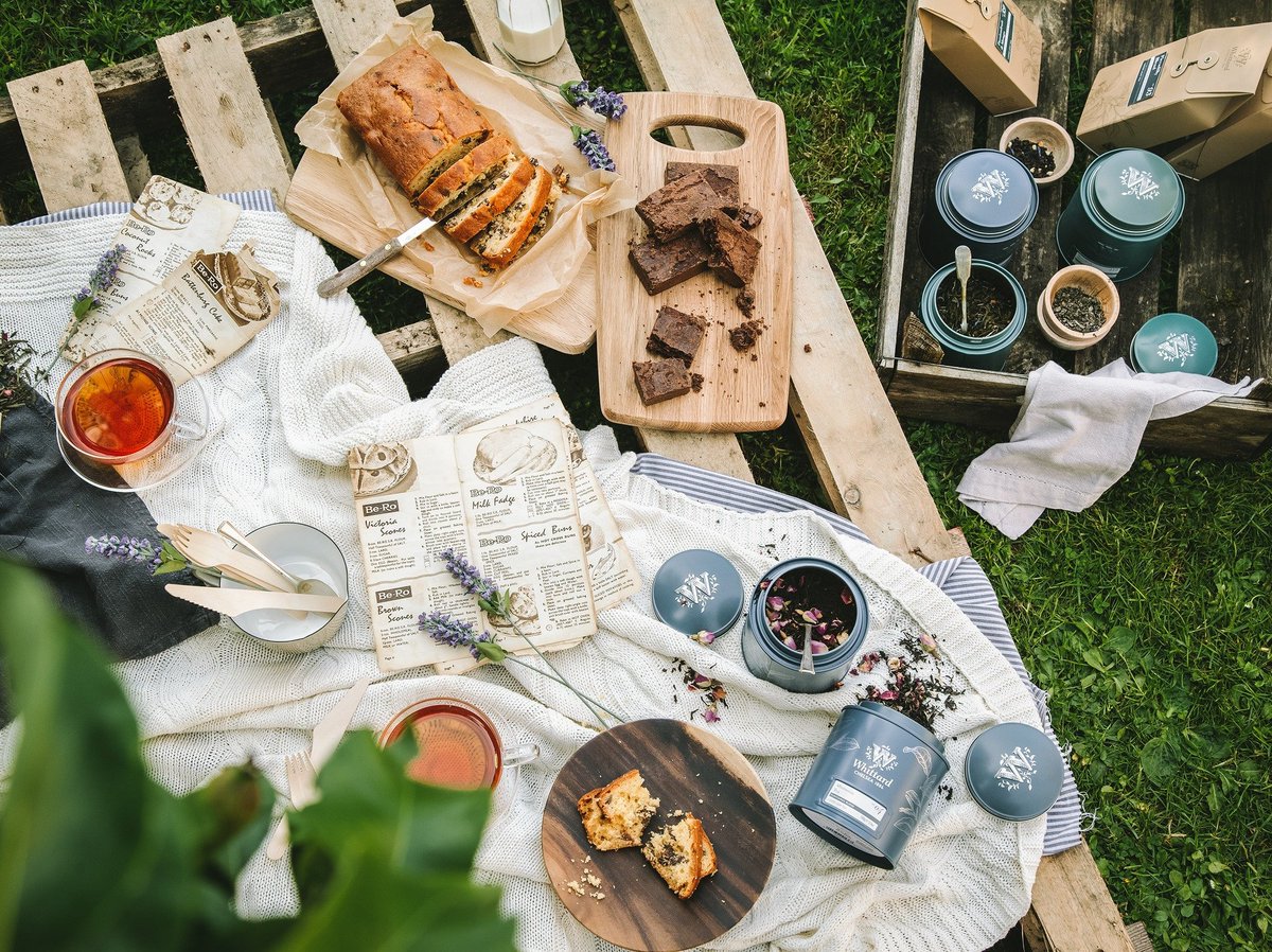 Mùa hè thơm mùi trà hoa