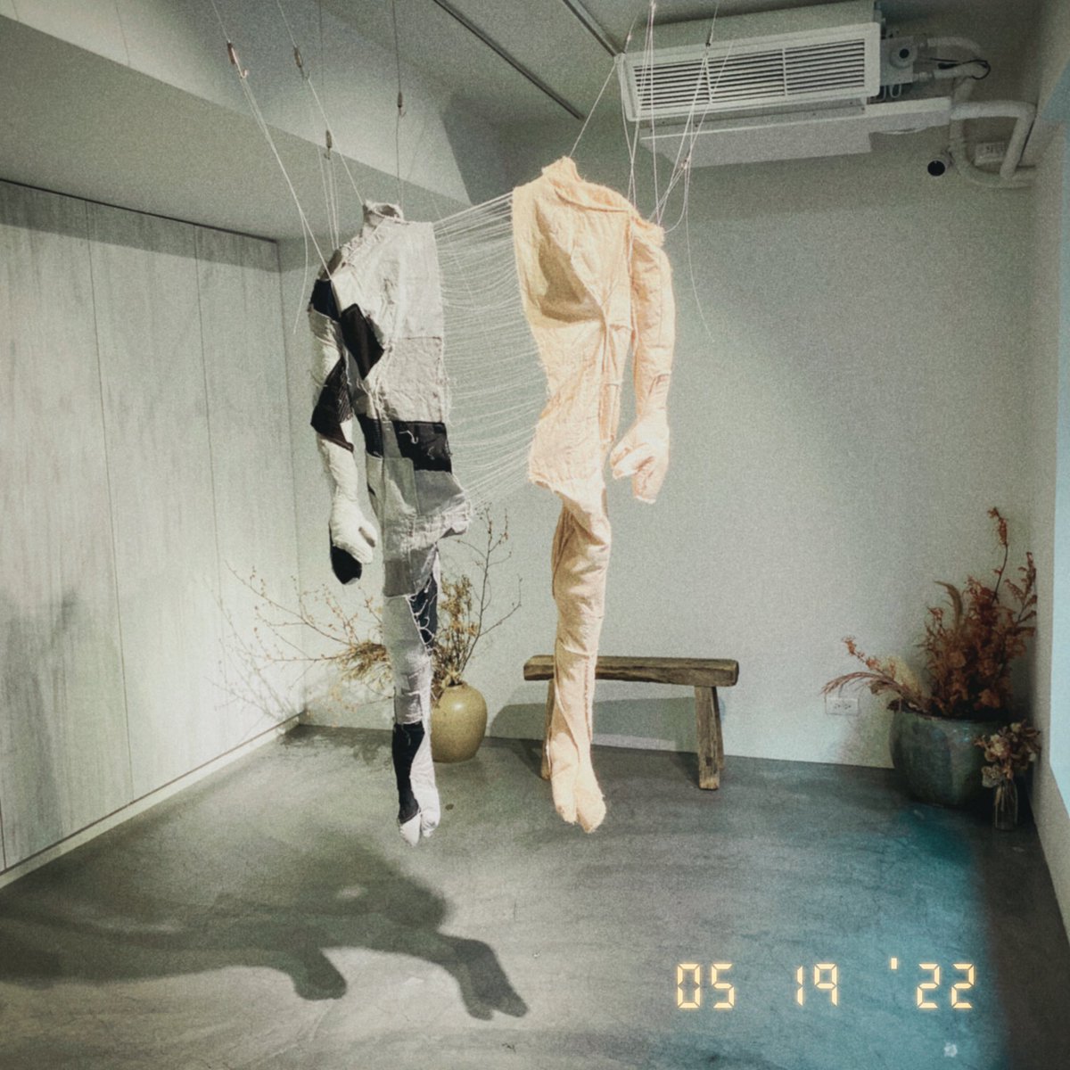 ArticPoor's tweet photo. My favorite gallery space in Taipei by @byhenrylee.

#gallery #projectbyH #fashion #design #art https://t.co/mhACTJn1Gt