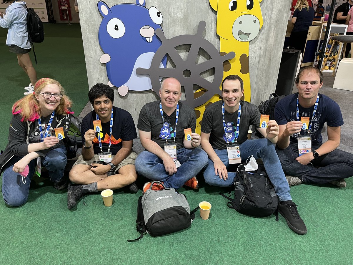 bridgetkromhout's tweet image. Turtles all the way down! #clusterapi #kubecon