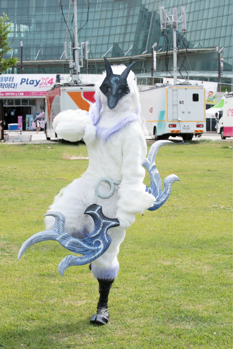 지나가던고래님 tweet media