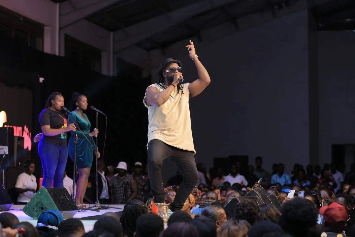 RNakands's tweet photo. My favorite @BebeCoolUG TASOBYA ✍️🇺🇬❤️ https://t.co/o4duFnX13R