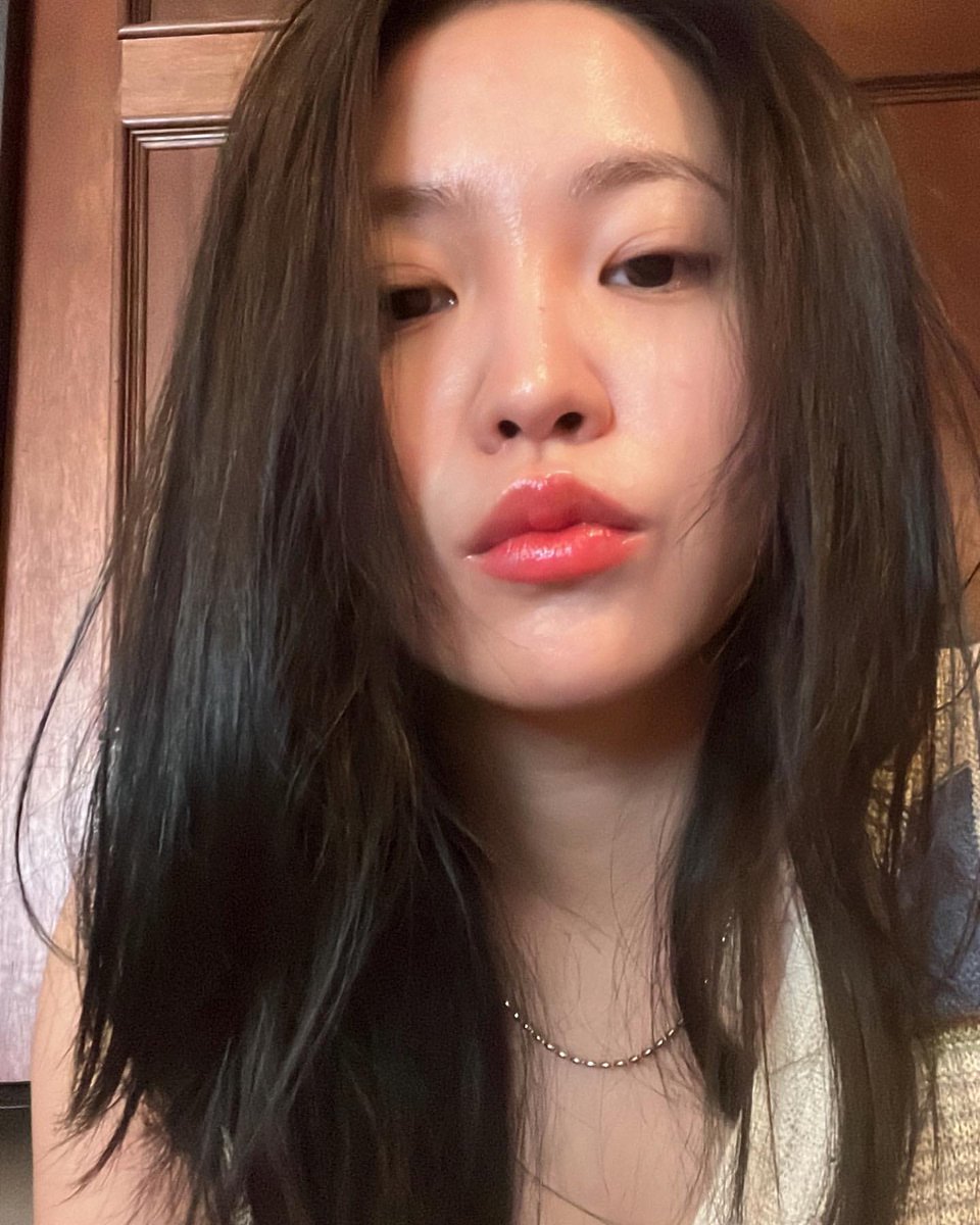 yerispic's tweet image. face of an angel 💜

#Yeri #예리 #RedVelvet #레드벨벳