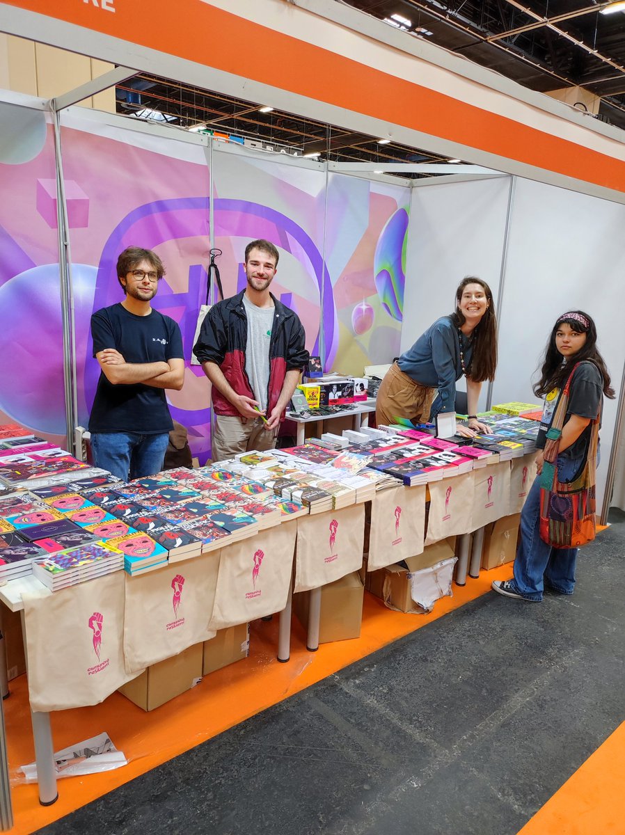 D Editore (@d_editore) on Twitter photo Il <a href="/SalonedelLibro/">Salone Libro Torino</a> di #Torino è iniziato! 🥰
Veniteci a trovare, siamo al padiglione 3, stand R73! 💪
#daidaidai Il <a href="/SalonedelLibro/">Salone Libro Torino</a> di #Torino è iniziato! 🥰
Veniteci a trovare, siamo al padiglione 3, stand R73! 💪
#daidaidai