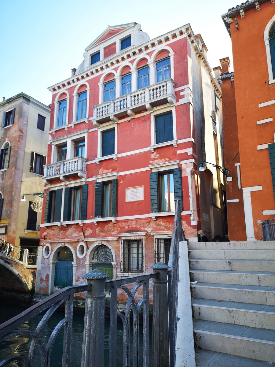 Good morning from #Venice! / Buongiorno da #Venezia! #4017sanmarco #hotel #guesthouse #italy #italyvacation #accomodation #hotelinvenice #veniceholiday #guesthouseinvenice #discovervenice #visitvenice #boutiquehotel #veneziagram #venezianascosta #veniceitaly #holidayinvenice