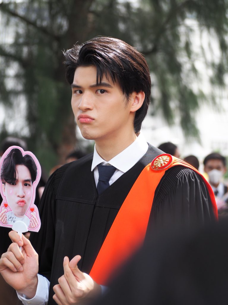 NadaoDancing's tweet photo. ท่านประธานก็รับแล้วจ้า ยินดีด้วยนะคะ
#skywongravee
#ก้อนเมฆของสกาย https://t.co/N7uwipFu7A
