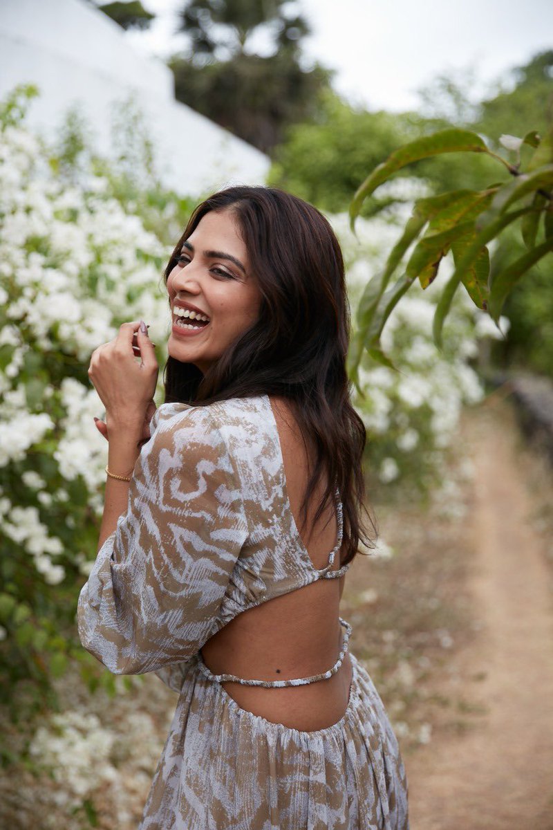 MalavikaM_'s tweet photo. When you’re happy & you know it..hop, skip & jump 🥰 🍃 ☀️
Mid week getaway with my friends at this serene @Airbnb villa in alibaug 🤍
@Airbnb #GoNear #AirbnbPartner https://t.co/Gvn92kndXI