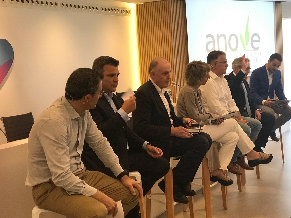Se perdió la "batalla de la #comunicación" en los #OGM hace 30 años. La cadena #Agrifood no quiere adoptar ese inmovilismo ante el esperado cambio normativo de la #EdiciónGenética #CRISPR #NBT. La infornación no es ya un tabú sobre los sistemas alimentarios. #WorldSeed2022